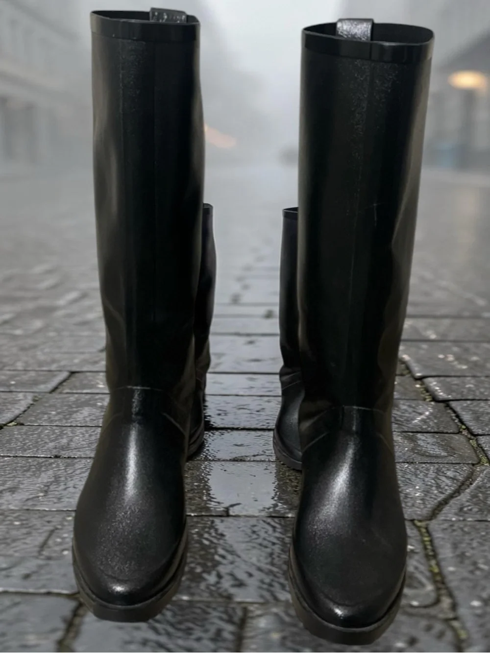 Stuart Weitzman only wore